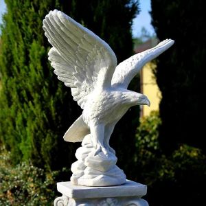 Stenfigur Örn Stor