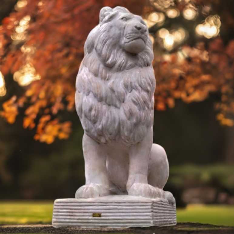 Stenskulptur Stor Lejon Höger